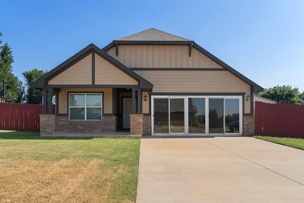 1430 Lakeview Drive — photo