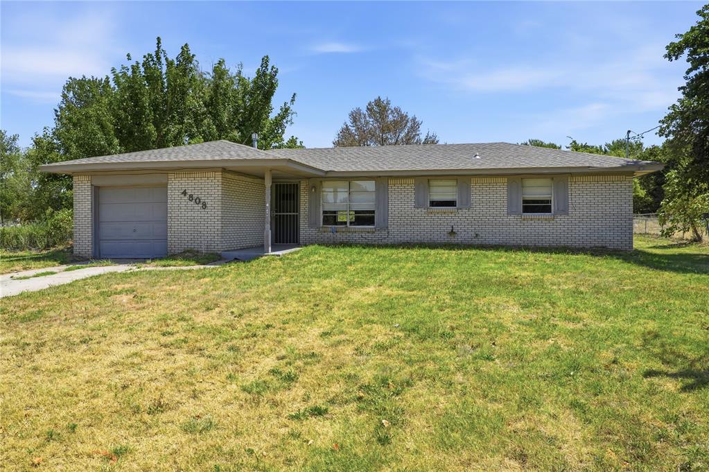 4808 Sunset Terrace — photo