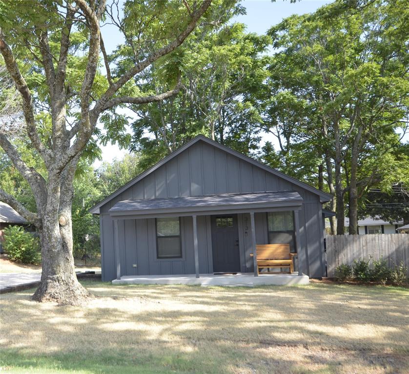 313 SE 2nd Street — photo