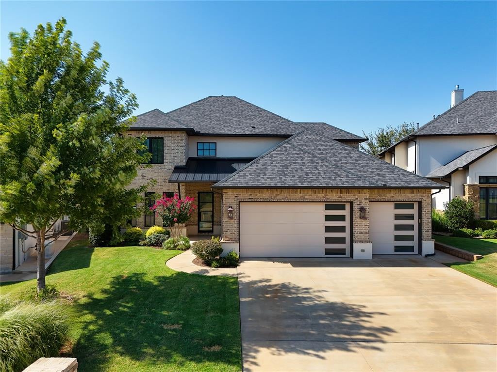 449 Saint Claire Drive — photo