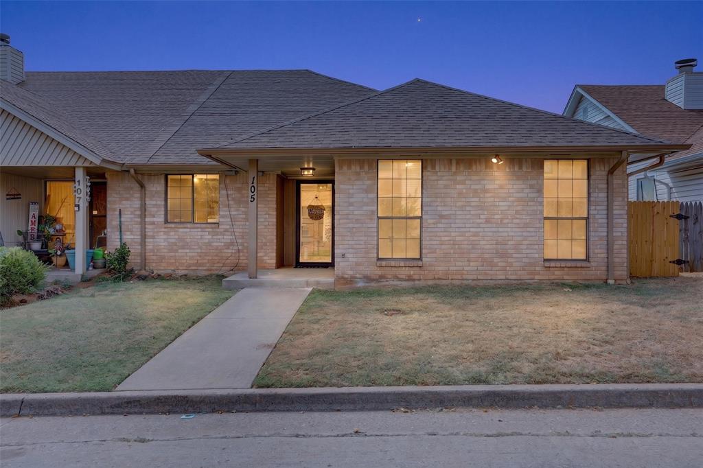 105 Village Oaks Drive — photo