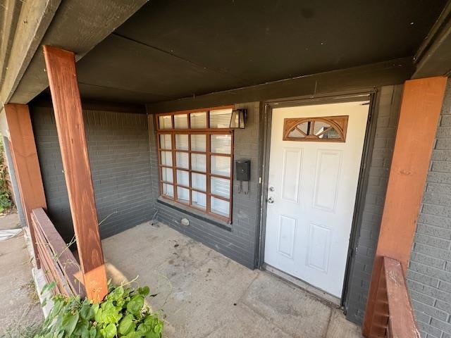 Home in Oklahoma City, OK 73112 — photo 2