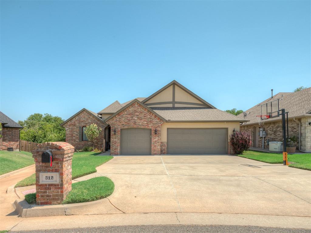 312 Evie Place — photo