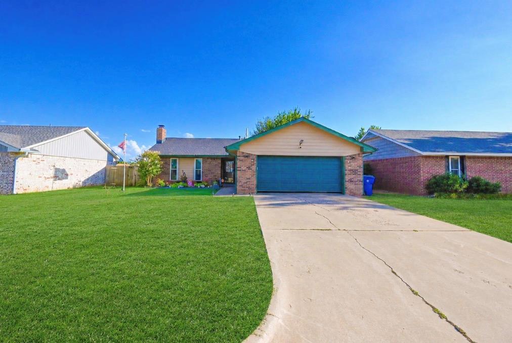 2303 Farris Place — photo