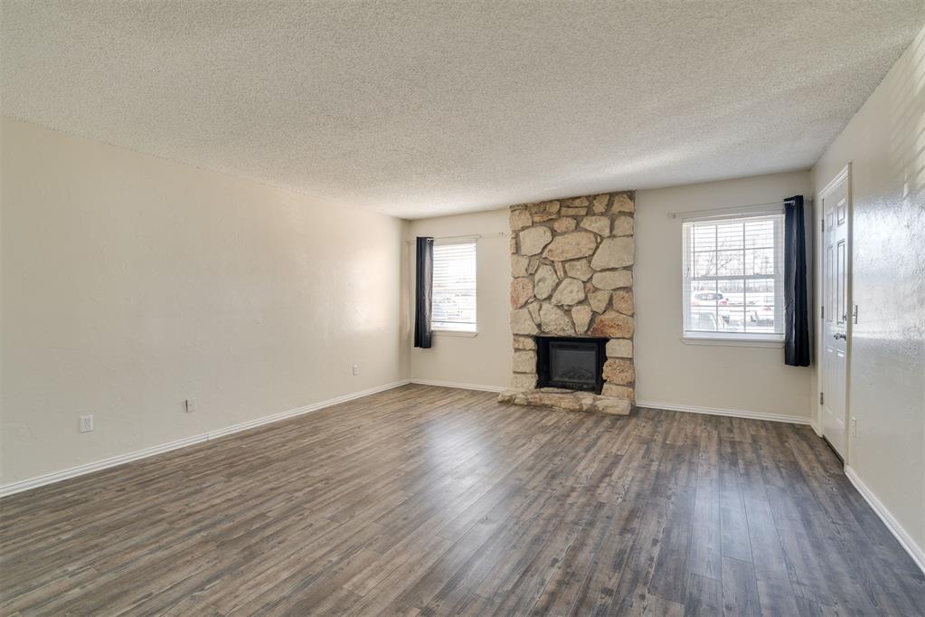 2628 N Ann Arbor Avenue 102 — photo