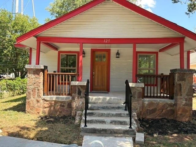 125 N Fowler Street — photo