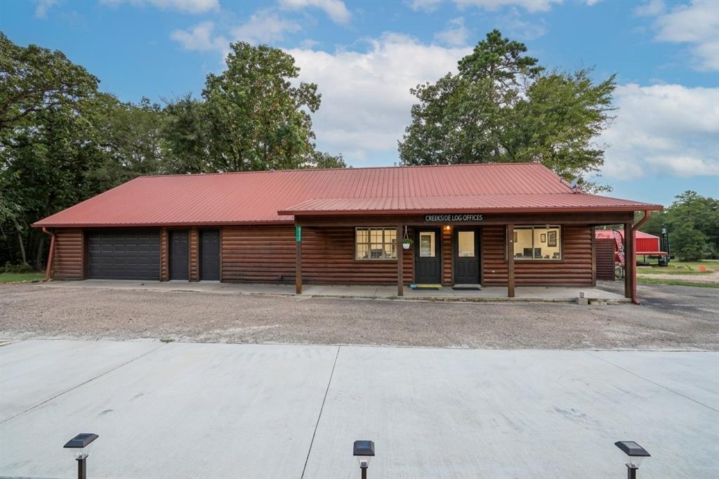 8041 N US Highway 259 — photo