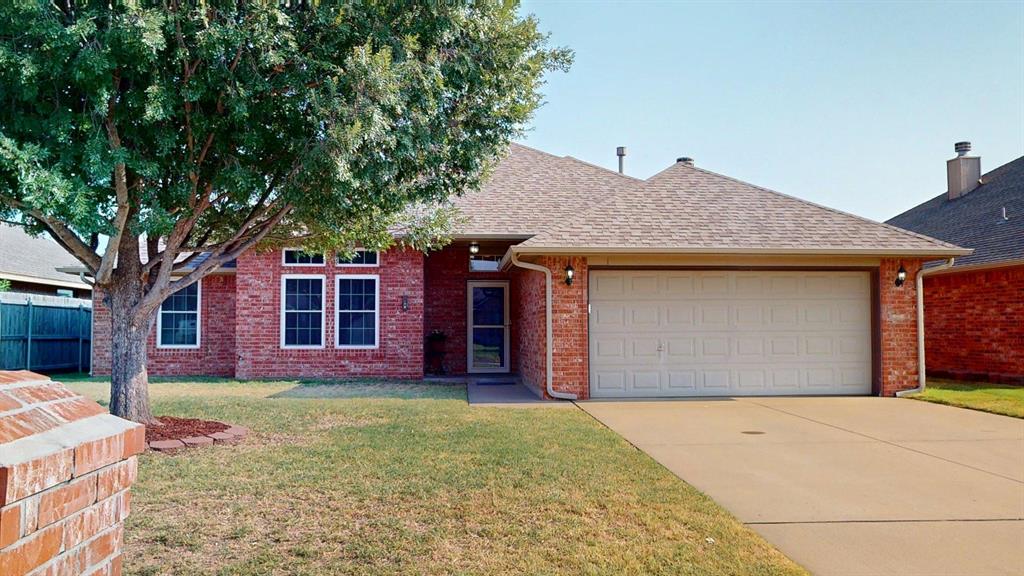 805 Canyon Drive — photo