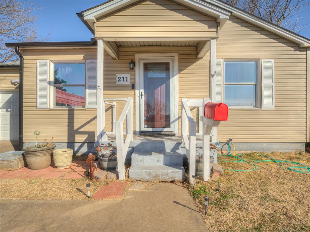 211 W Dale Street — photo
