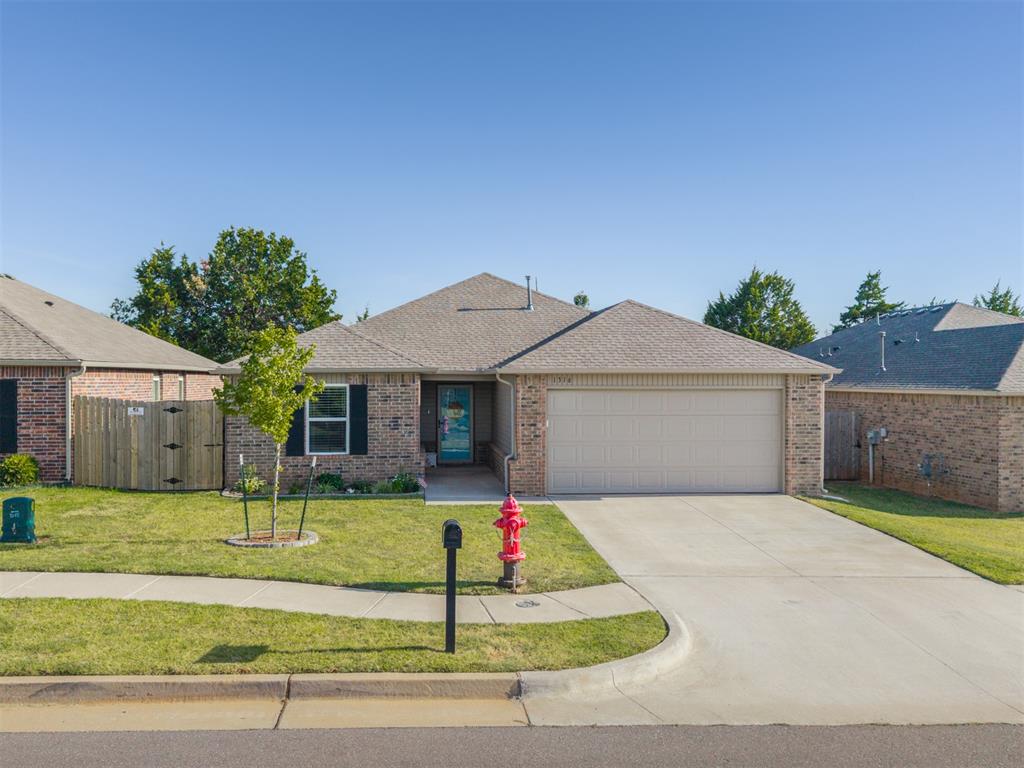1316 Dustin Drive — photo