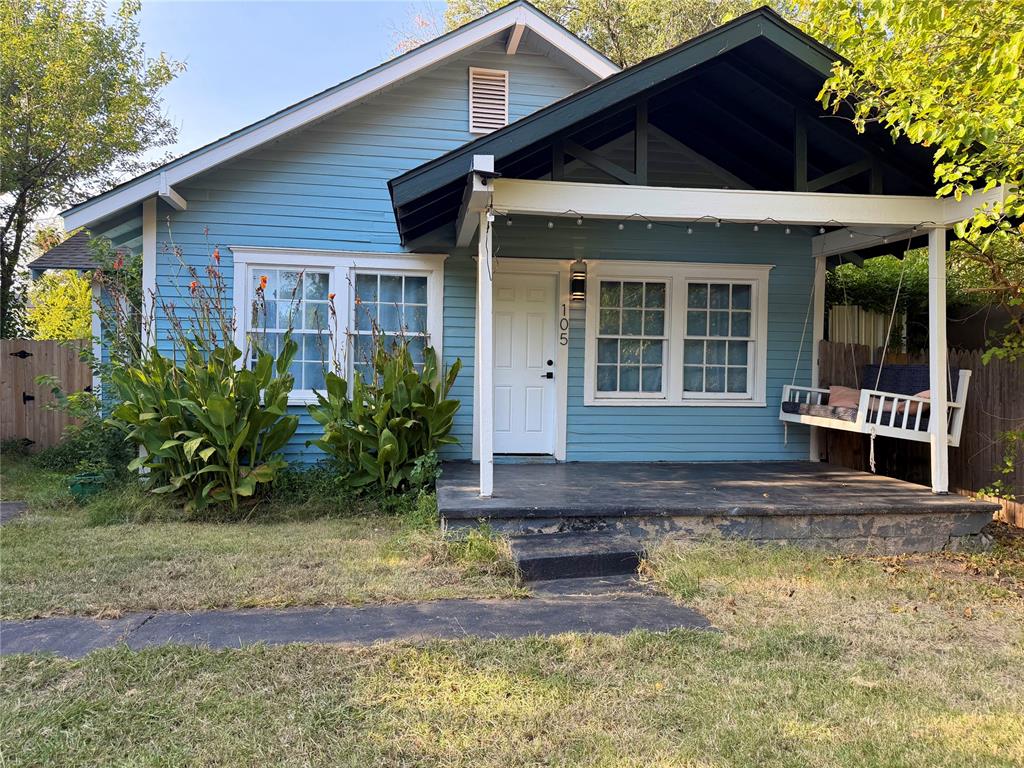 105 W Mosier Street — photo
