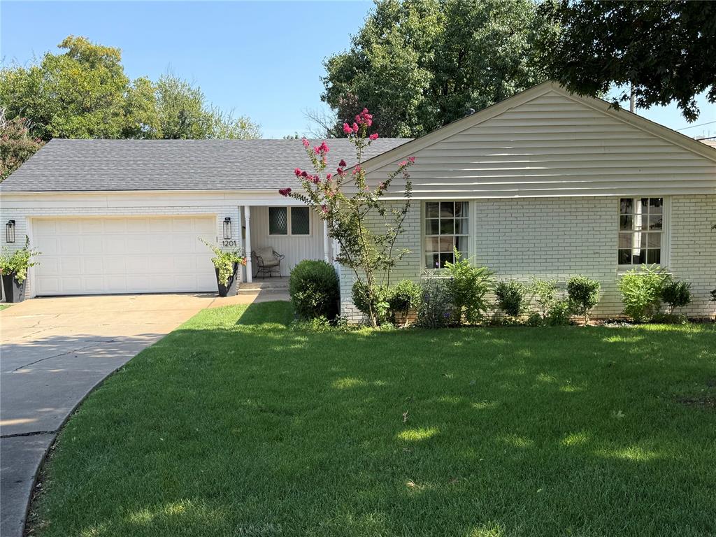 1201 Glenbrook Terrace — photo