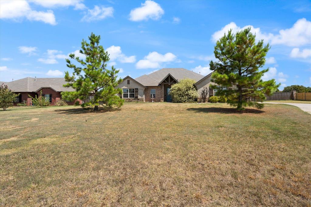 108 Oakridge Drive — photo