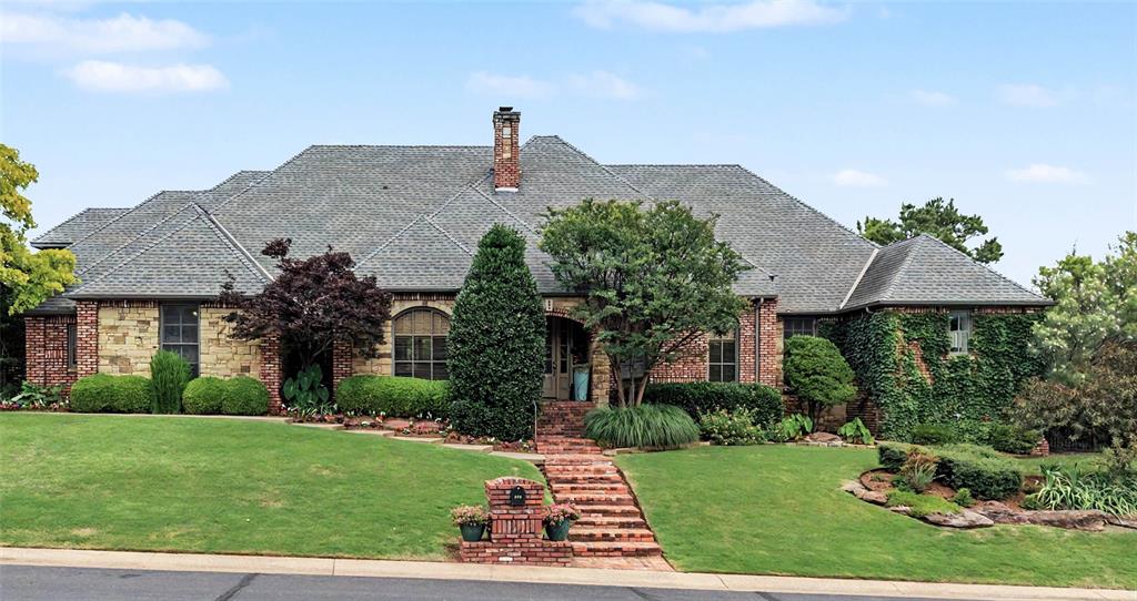 800 Shadow Wood Drive — photo