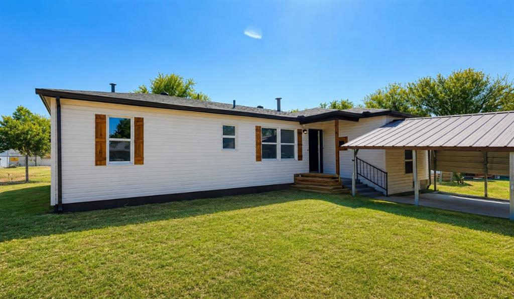 1116 Hickory Lane — photo
