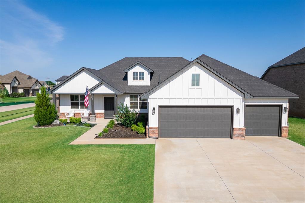 1514 Pineridge Circle — photo