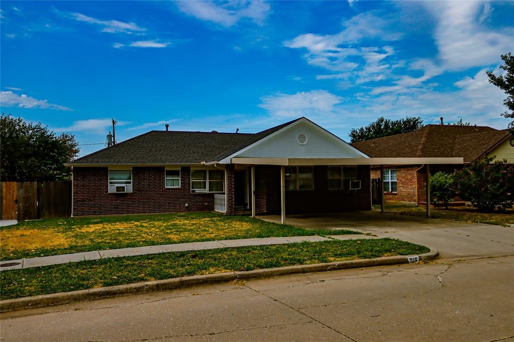 916 N Windermere Drive — photo