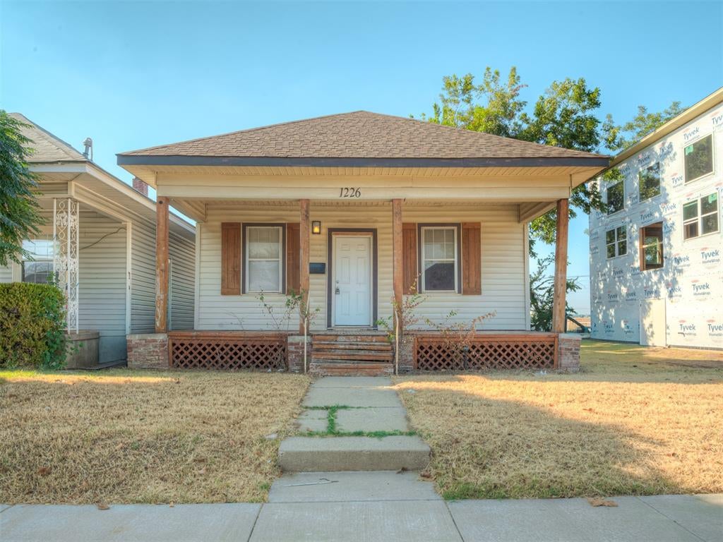 1226 NW 8th Street — photo