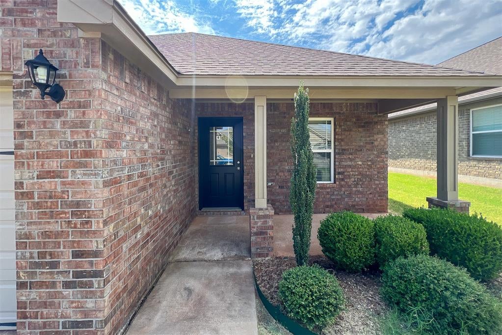412 NATHAN WAY — photo 2