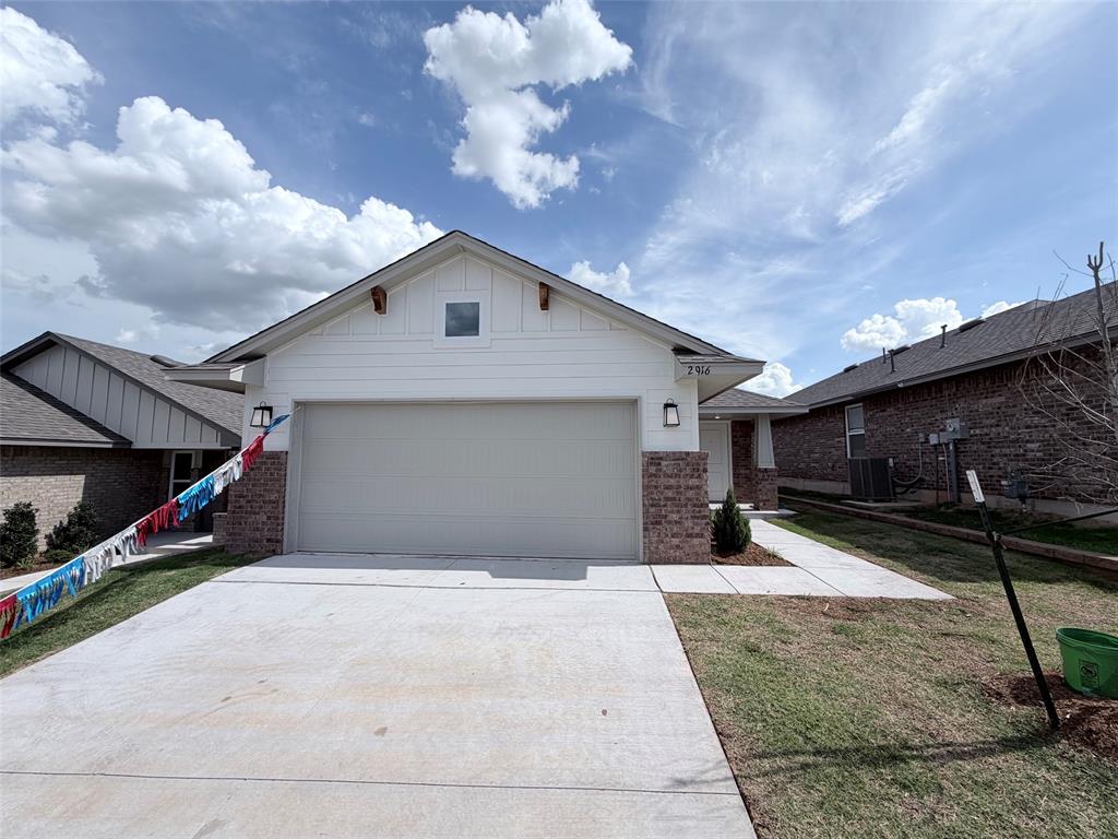 2916 NW 196th Place — photo