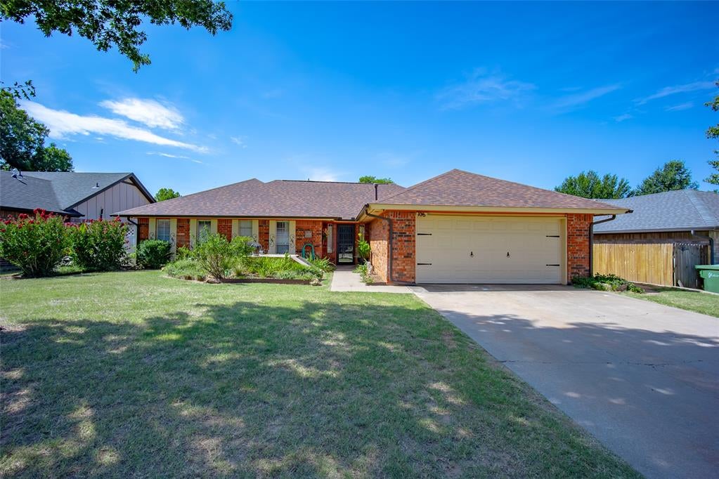 108 W Parkland Drive — photo