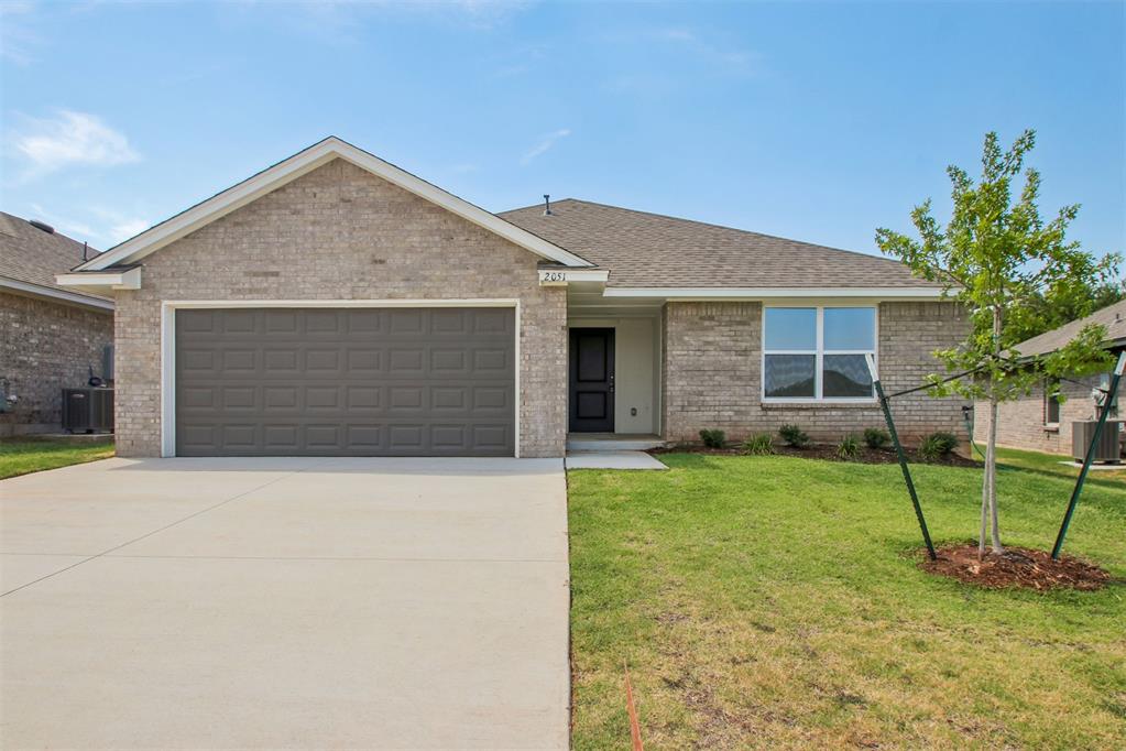 2051 Brush Creek Way — photo