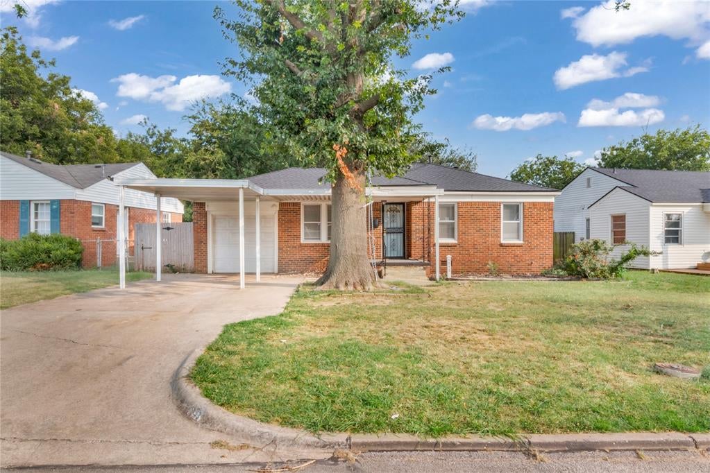 1113 N Redbud Drive — photo