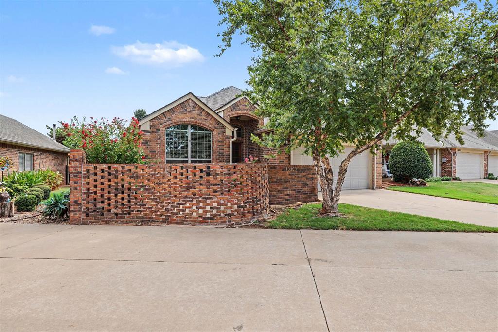 13300 Prairie View Lane — photo