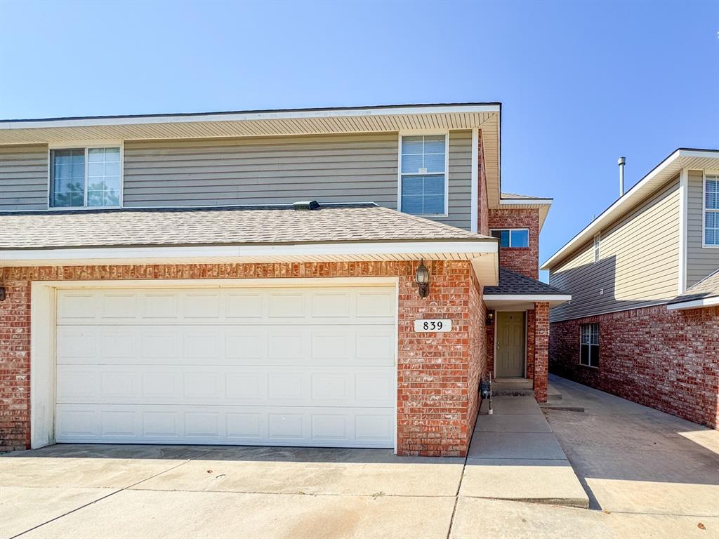 839 Rambling Oaks Drive — photo