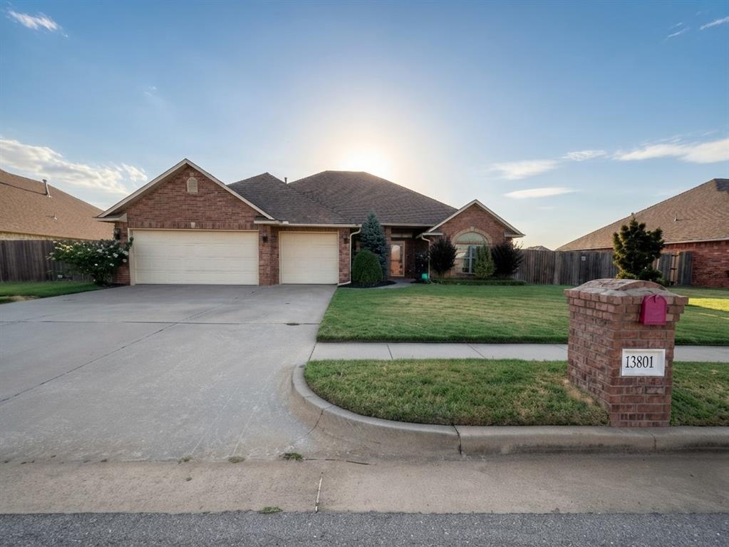 13801 Robinson Court — photo