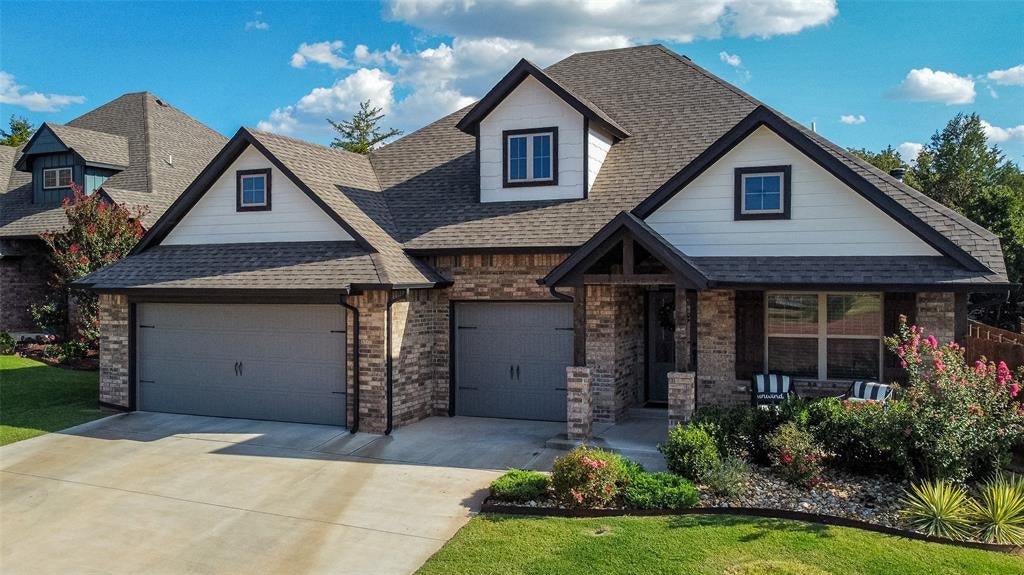 8124 Poplar Drive — photo