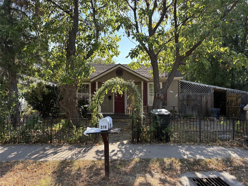 219 S Cook Avenue — photo