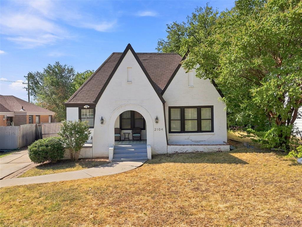 2104 NW 26th Street — photo