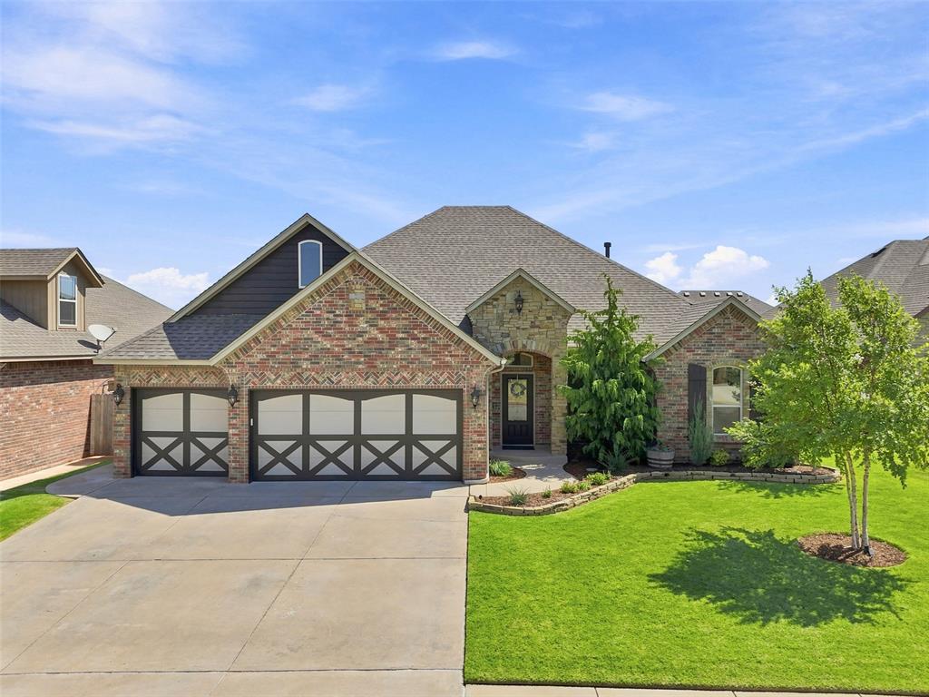 6400 Bent Wood Drive — photo