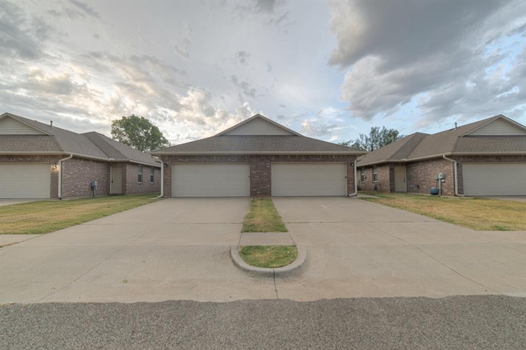 212 Ashley Drive 212 & #214 — photo