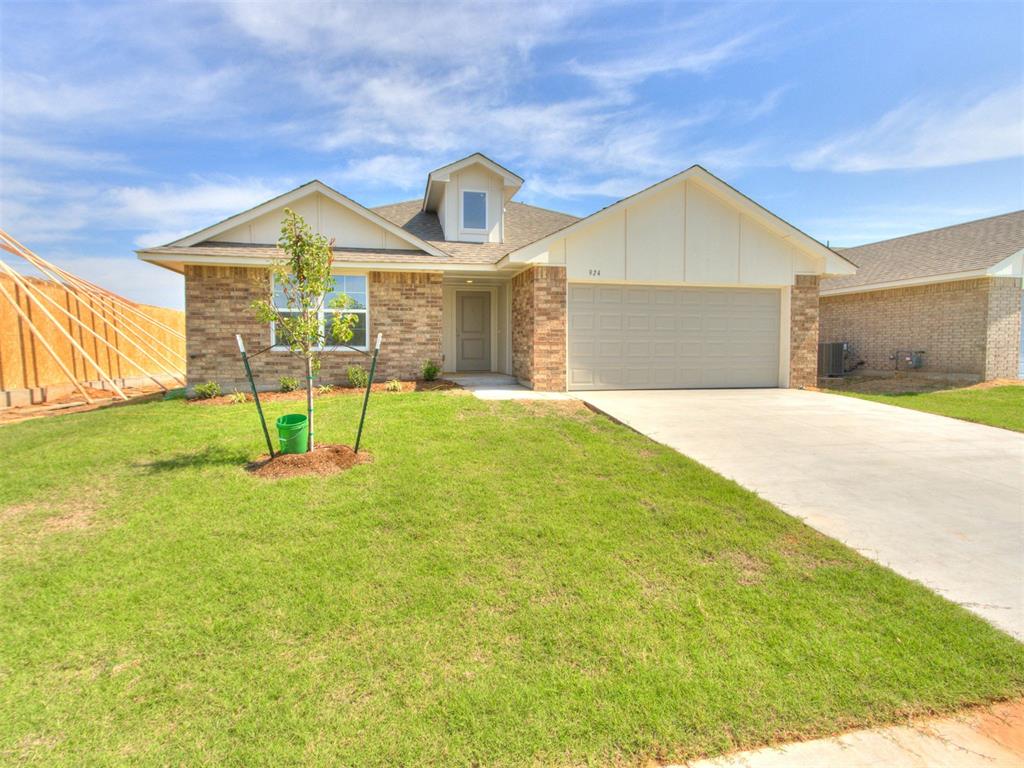 924 Hazy Brook Circle — photo