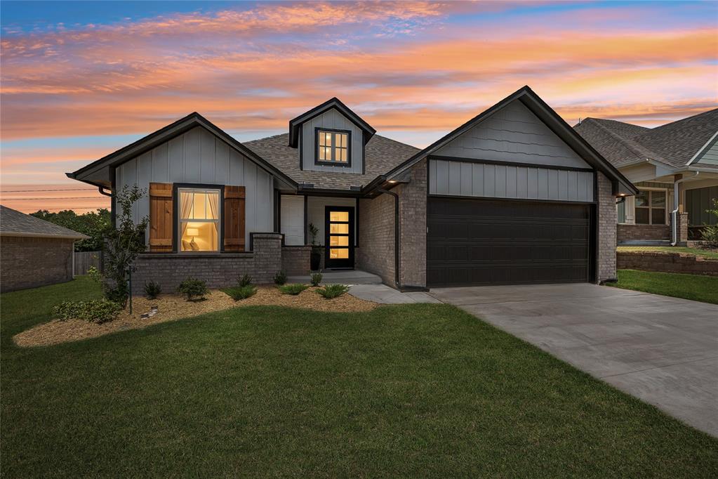 8125 Mountain Oak Drive — photo