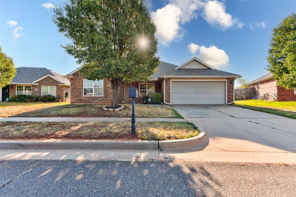 13628 Bradbury Lane — photo