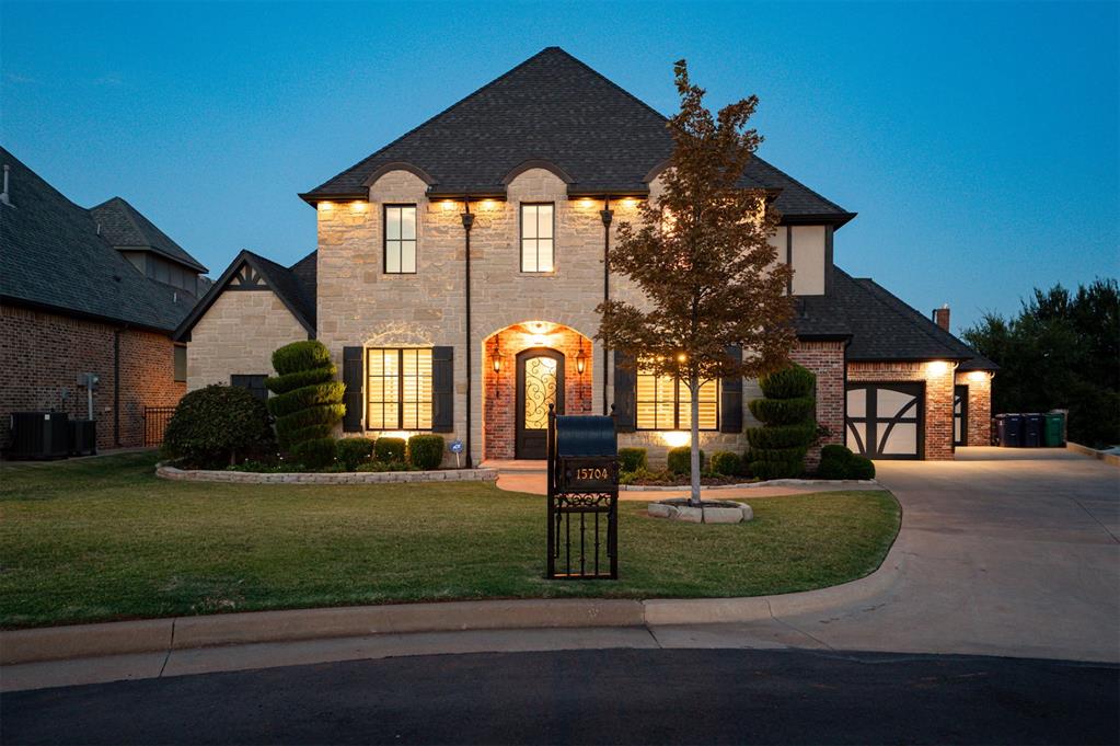 15704 James Thomas Court — photo