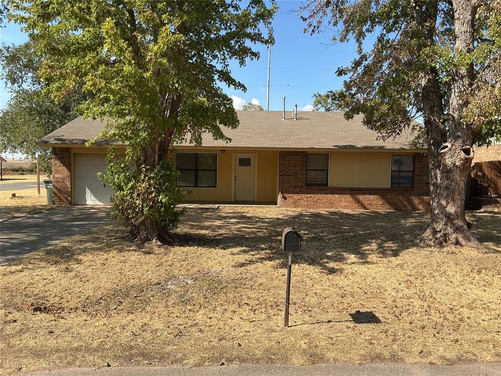 1919 Wells — photo