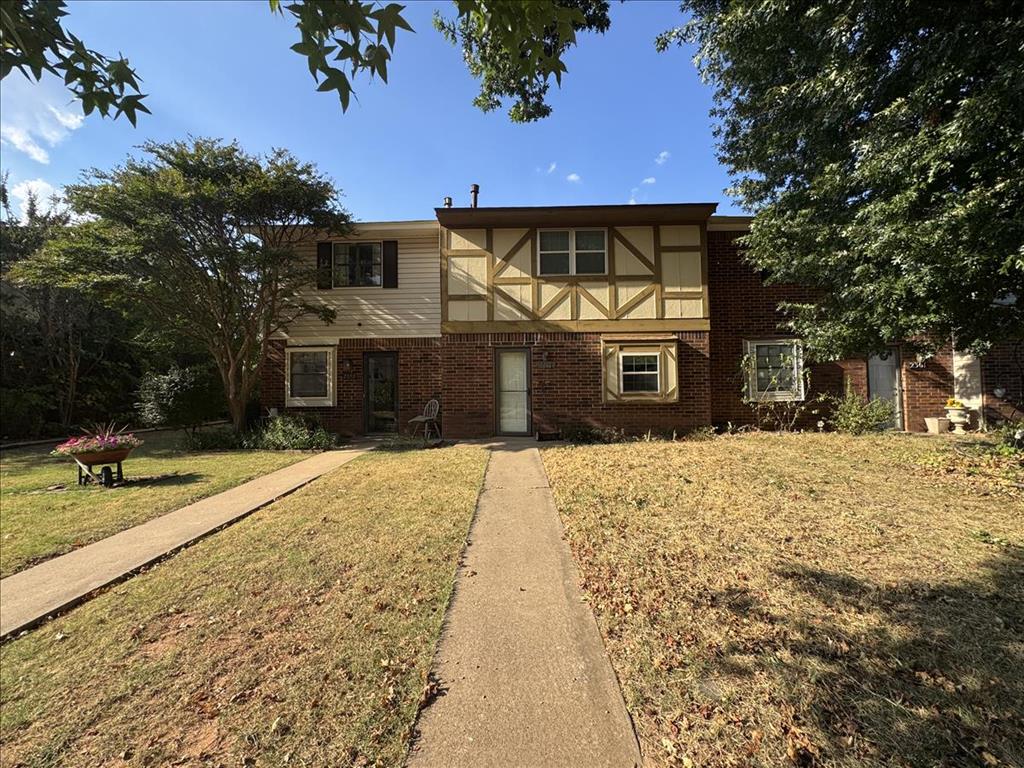 2357 Heatherfield Lane — photo