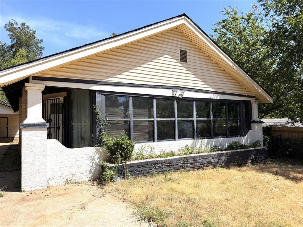 1707 E Park Place — photo
