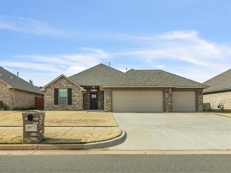 8913 Stacy Lynn Lane — photo