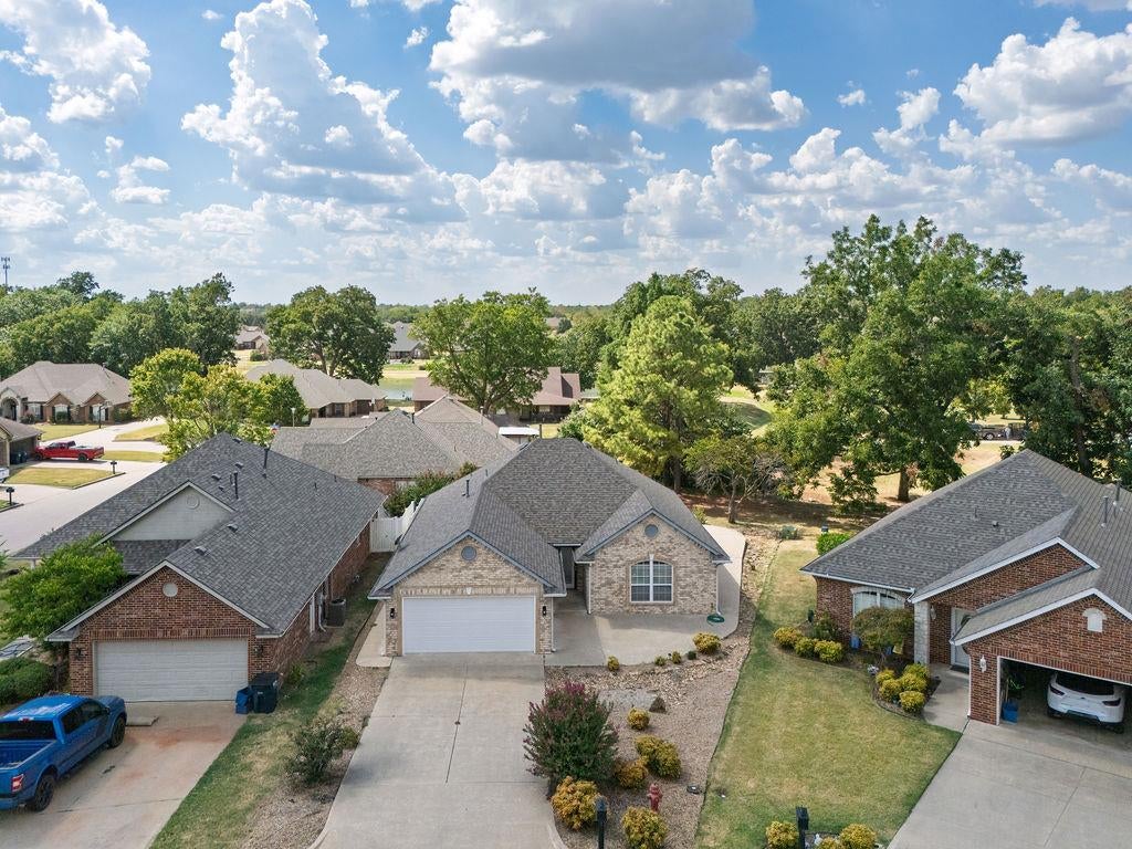 1714 Bridlewood Court — photo