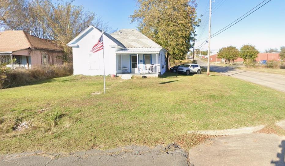 501 W Cherokee Avenue — photo
