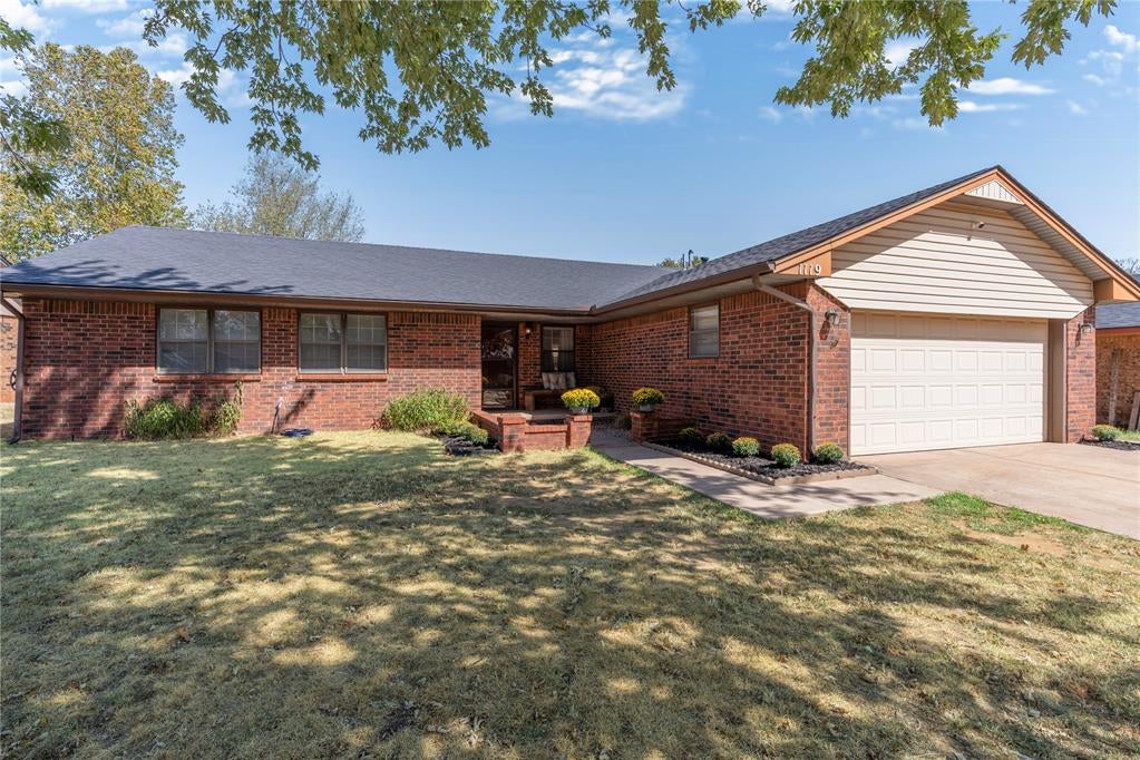 1119 W Johnathan Way — photo