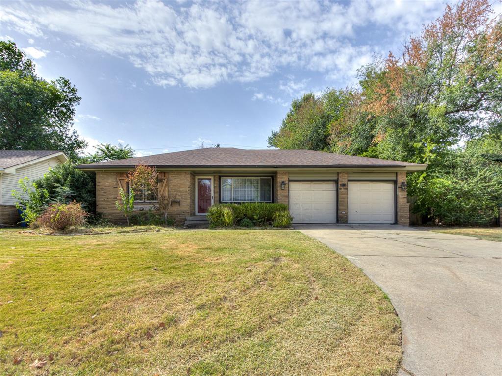 2124 Erin Place — photo