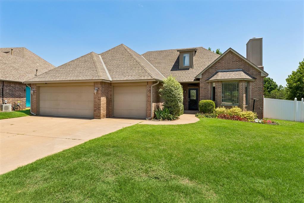 2214 Cedar Pointe Circle — photo