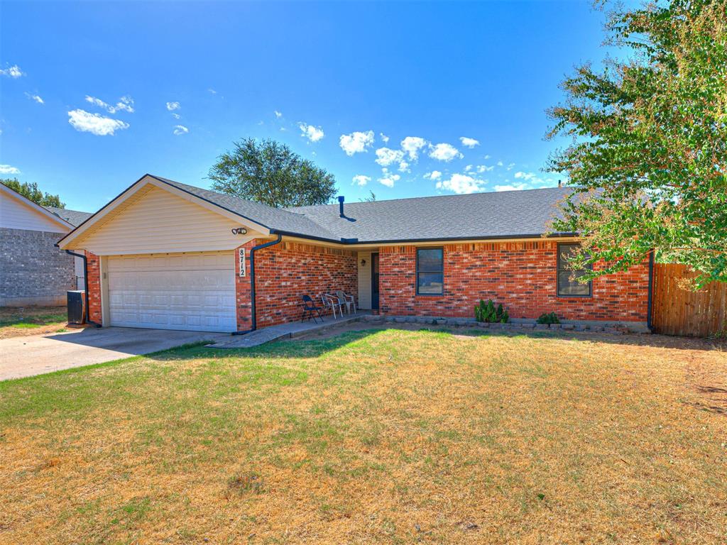 8712 Oakridge Drive — photo