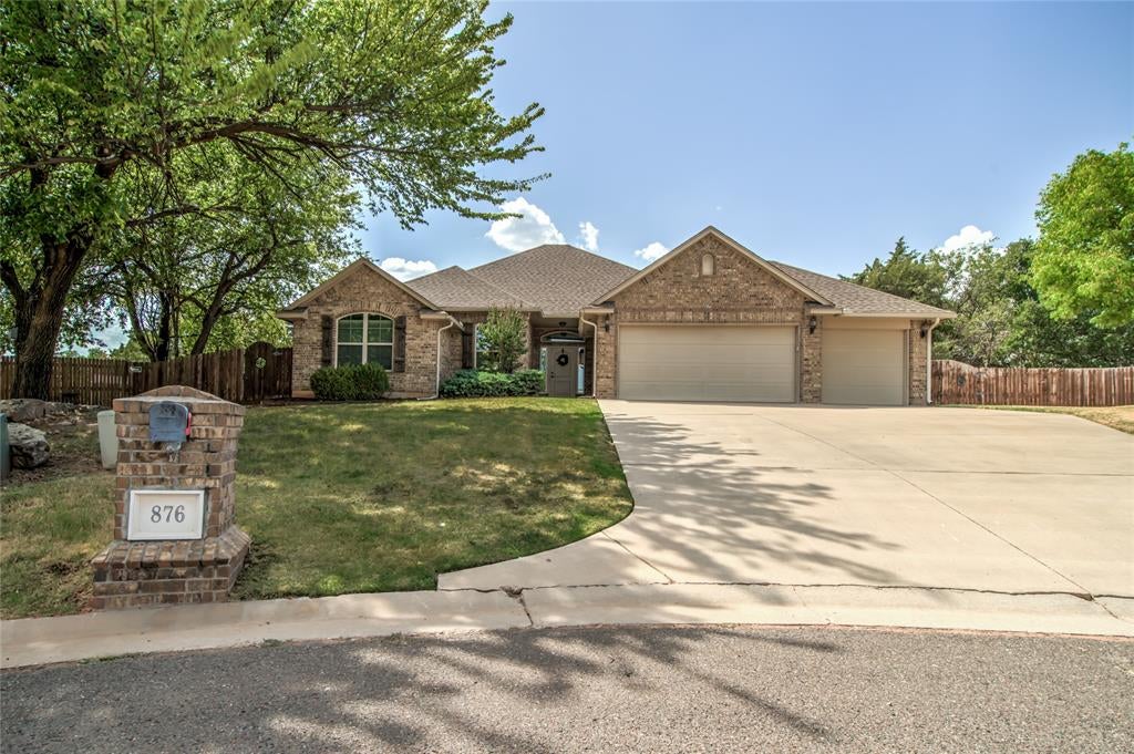 876 Crooked Oak Circle — photo
